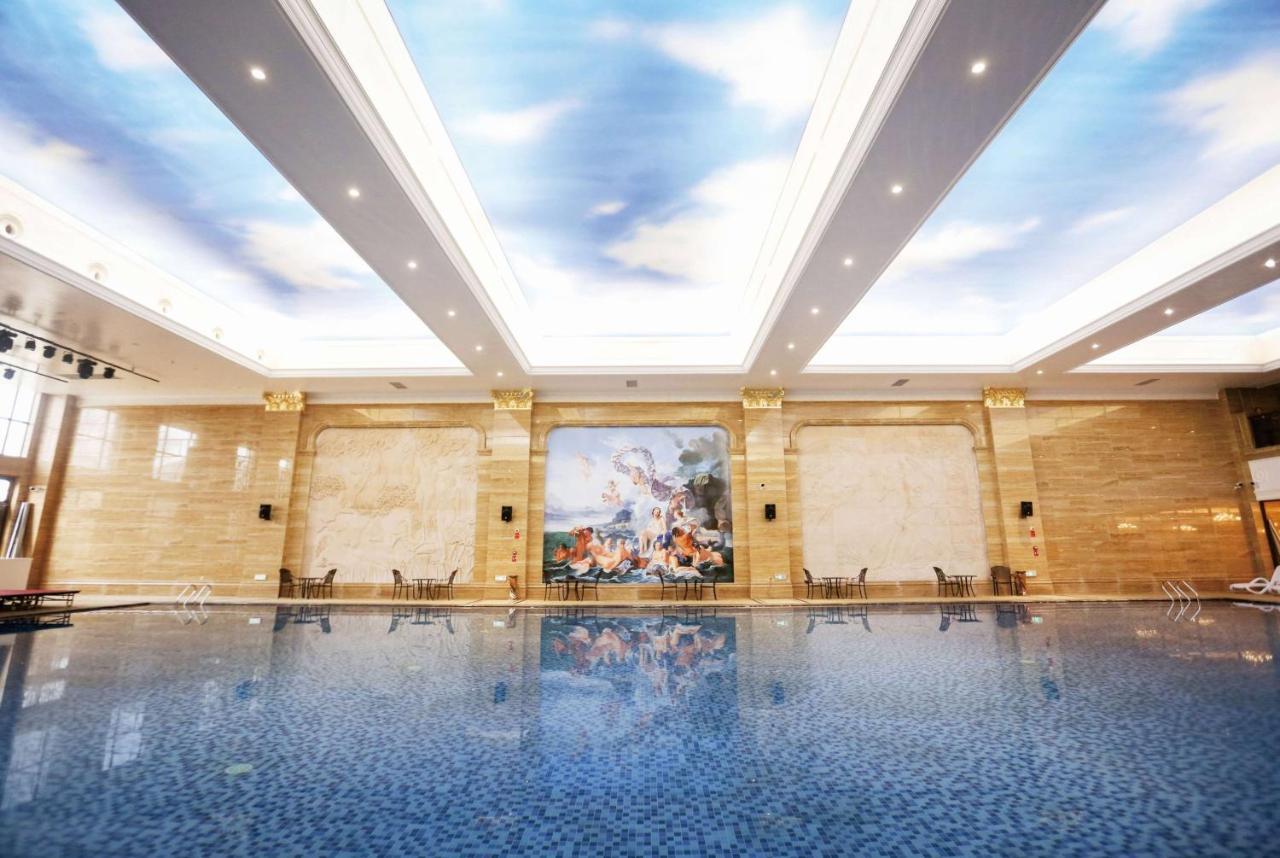 Hotel Wyndham Grand Kunming East Exteriér fotografie