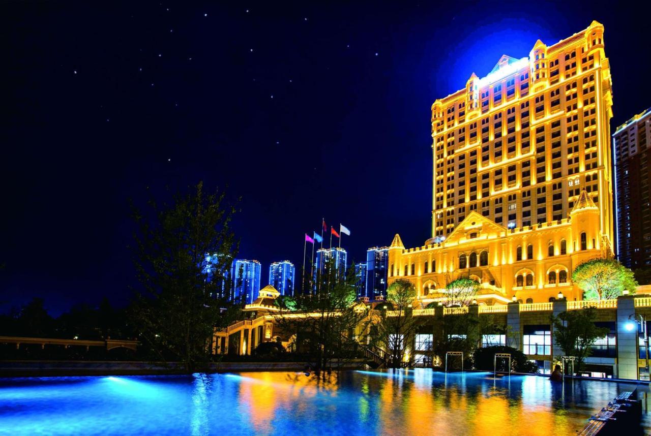 Hotel Wyndham Grand Kunming East Exteriér fotografie