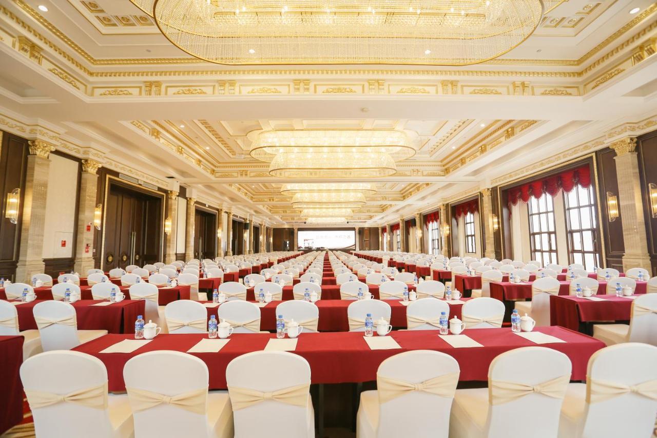 Hotel Wyndham Grand Kunming East Exteriér fotografie