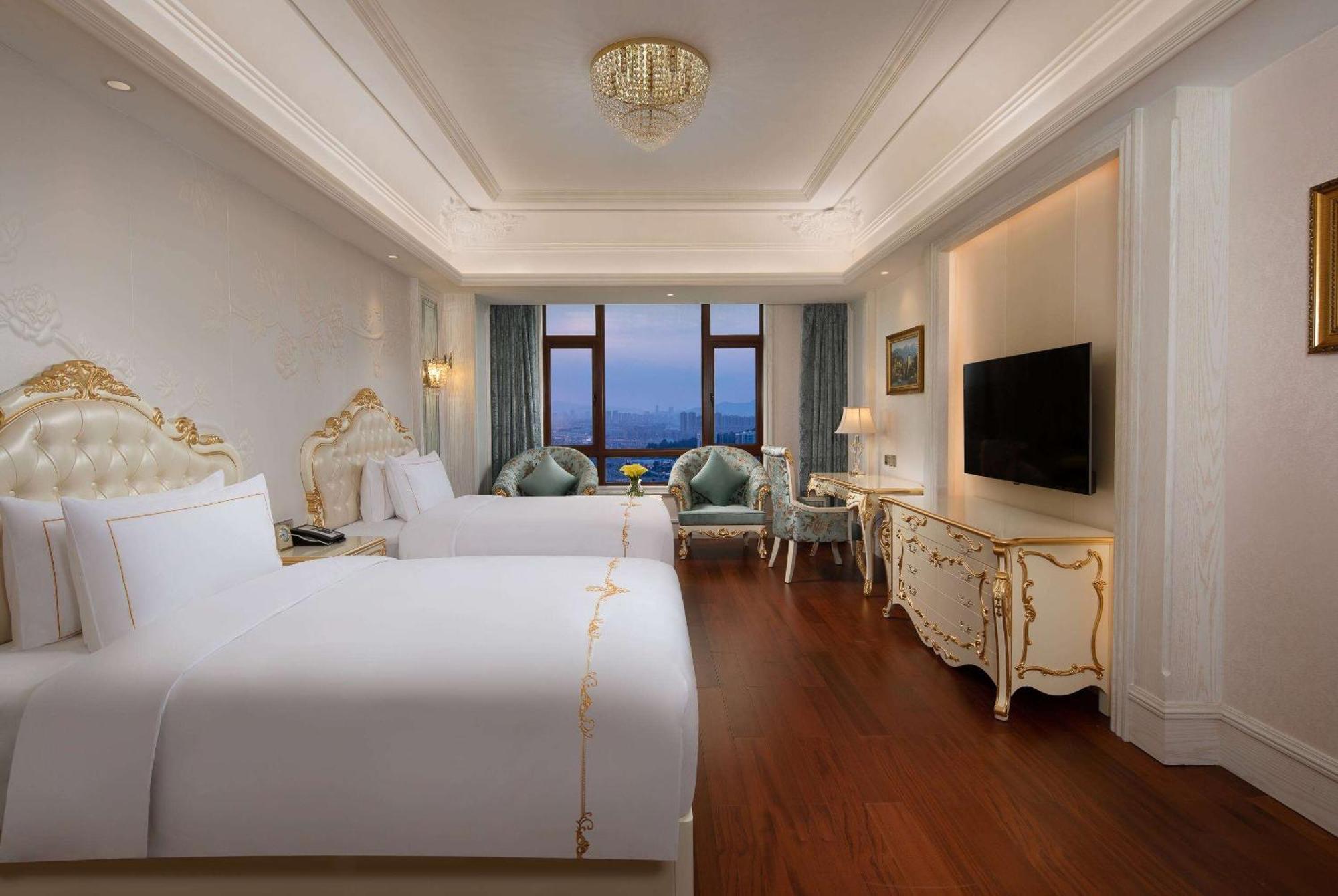 Hotel Wyndham Grand Kunming East Exteriér fotografie